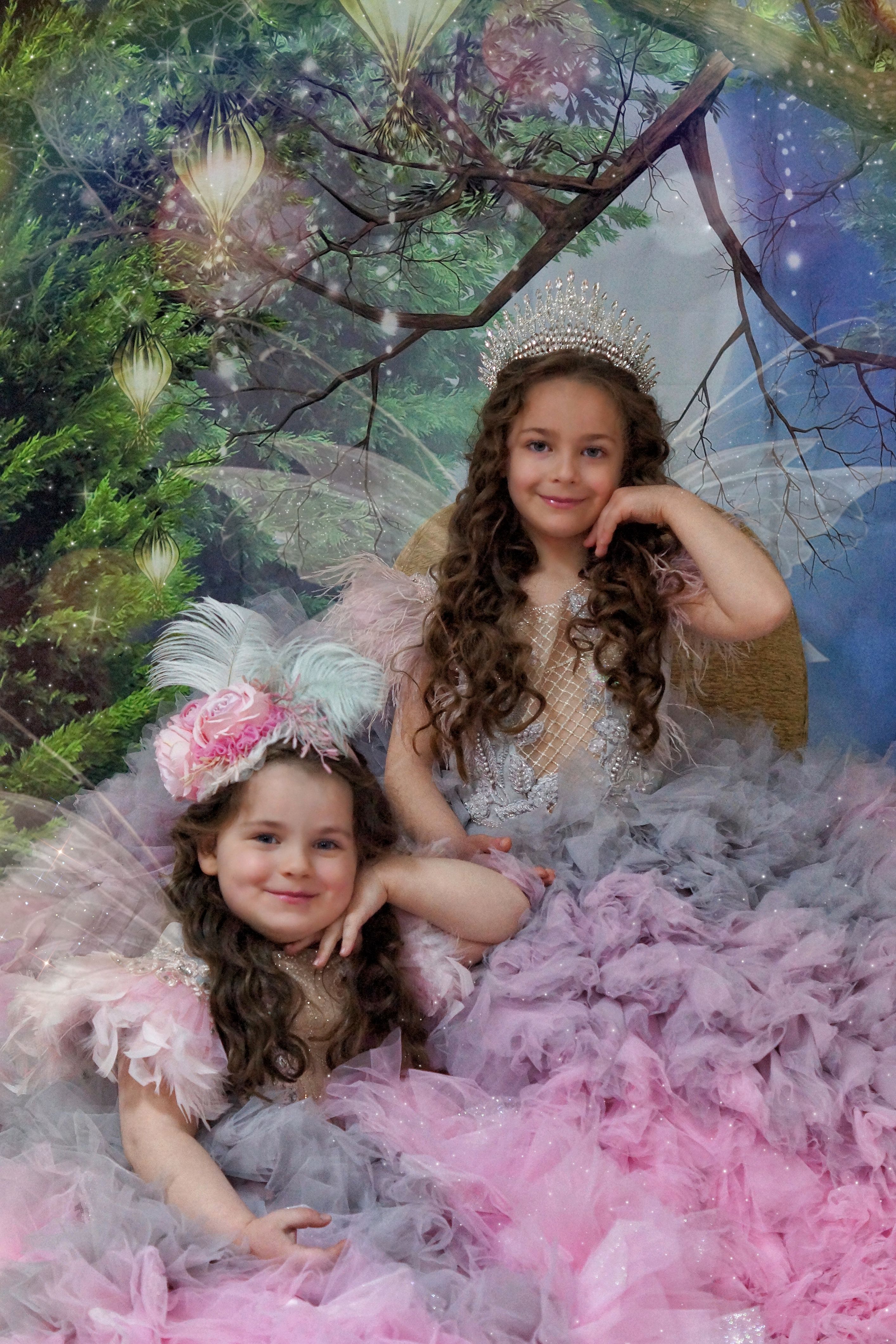 If your little one always dreamed of stepping into a fairytale, this is the perfect choice for her!